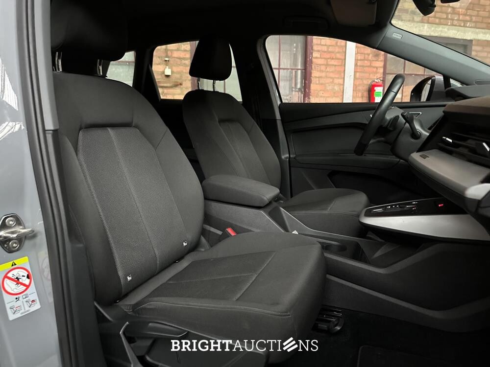 Audi Q4 e-tron 35 Launch edition 55 kWh 170pk 2021 (Origineel-NL+1e eigenaar), N-924-PK