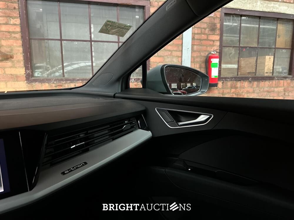 Audi Q4 e-tron 35 Launch edition 55 kWh 170pk 2021 (Origineel-NL+1e eigenaar), N-924-PK