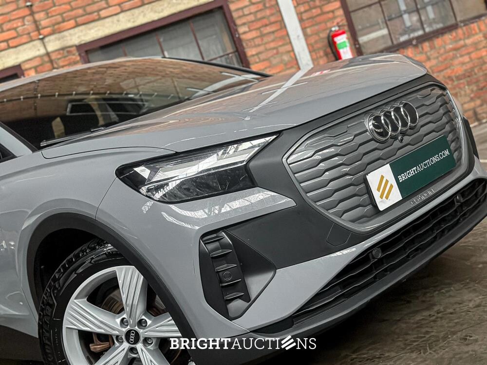 Audi Q4 e-tron 35 Launch edition 55 kWh 170pk 2021 (Origineel-NL+1e eigenaar), N-924-PK