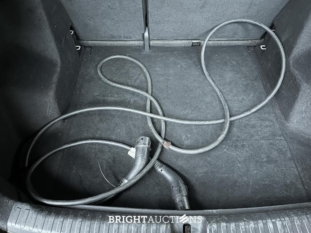 Audi Q4 e-tron 35 Launch edition 55 kWh 170pk 2021 (Origineel-NL+1e eigenaar), N-924-PK