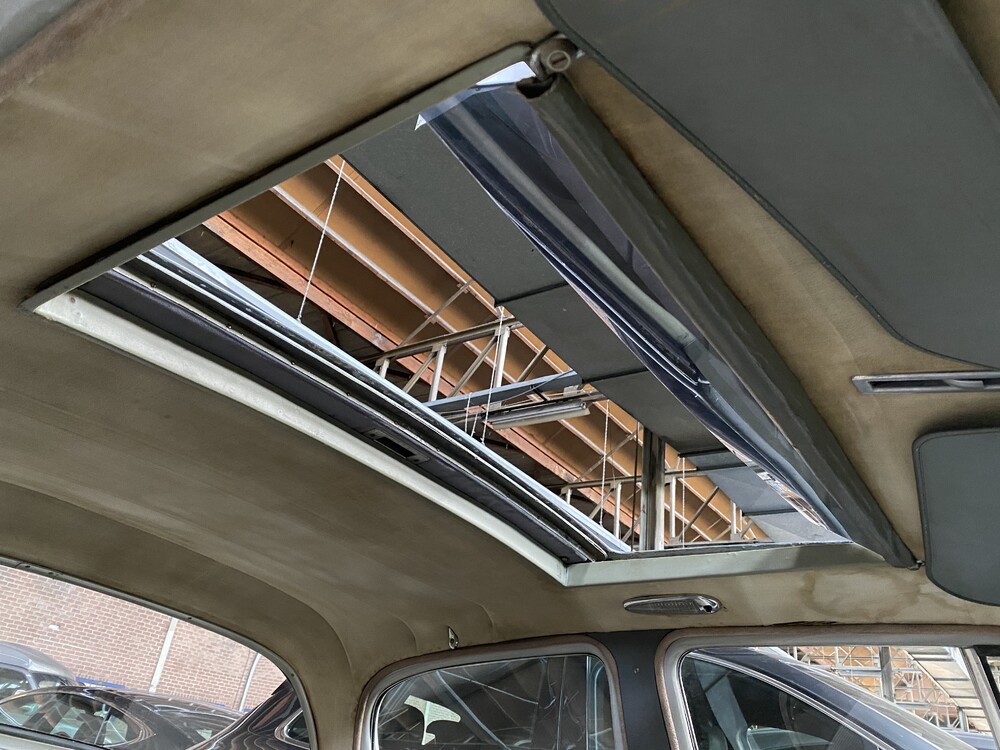 Studebaker Commander 4.2 V8 1955, SX-92-75.