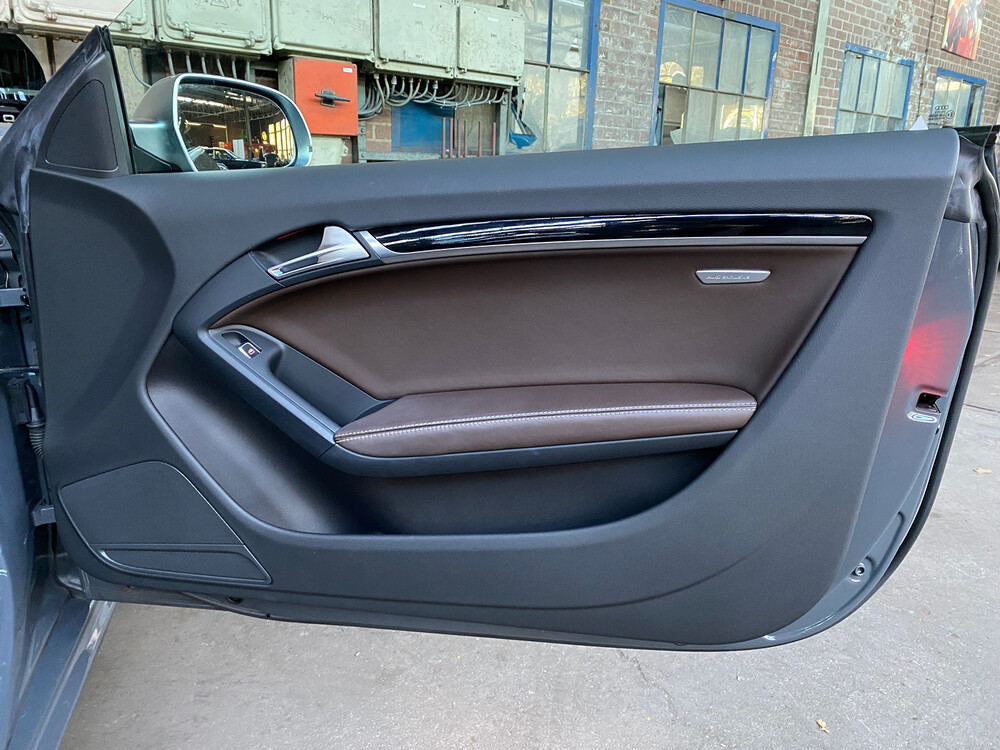 Audi RS5 4.2 V8 FSI Quattro FACELIFT Cabriolet 450pk 2013, 2-TVB-31