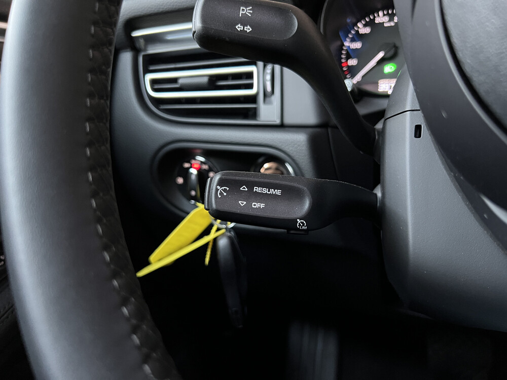 Porsche Macan 2.0 FACELIFT 265pk 2022 -Fabrieksgarantie-