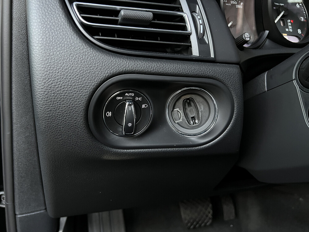 Porsche Macan 2.0 FACELIFT 265pk 2022 -Fabrieksgarantie-