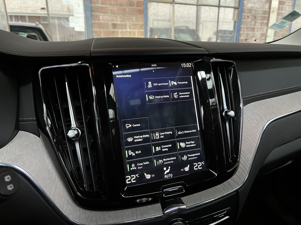 Volvo XC60 RECHARGE 2.0 T8 Twin Engine AWD Inscription 320pk 2020, R-973-BX