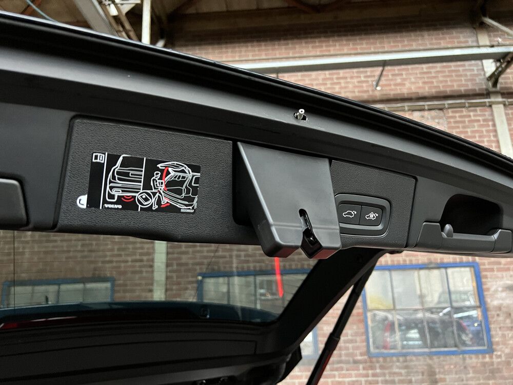 Volvo XC60 RECHARGE 2.0 T8 Twin Engine AWD Inscription 320pk 2020, R-973-BX