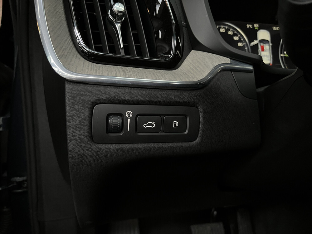 Volvo XC60 RECHARGE 2.0 T8 Twin Engine AWD Inscription 320pk 2020, R-973-BX