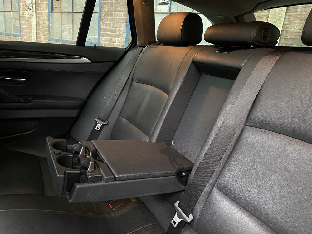 BMW 525d Touring M-Sport 2.0 High Executive 5-serie 218pk 2013, PF-384-H