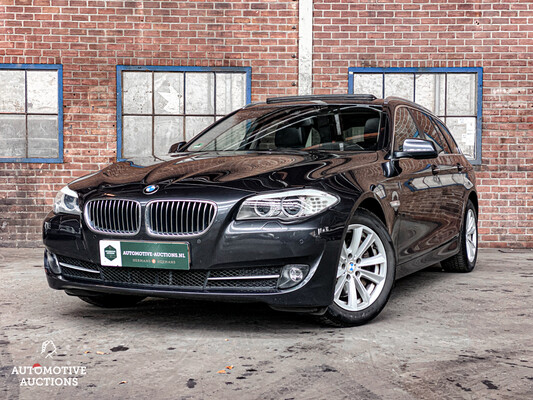 BMW 525d Touring M-Sport 2.0 High Executive 5-serie 218pk 2013, PF-384-H