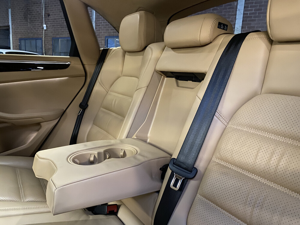 Porsche Macan Turbo 3.6 V6 400pk 2014 Sport-Chrono -Orig. NL-, 1-TTX-59