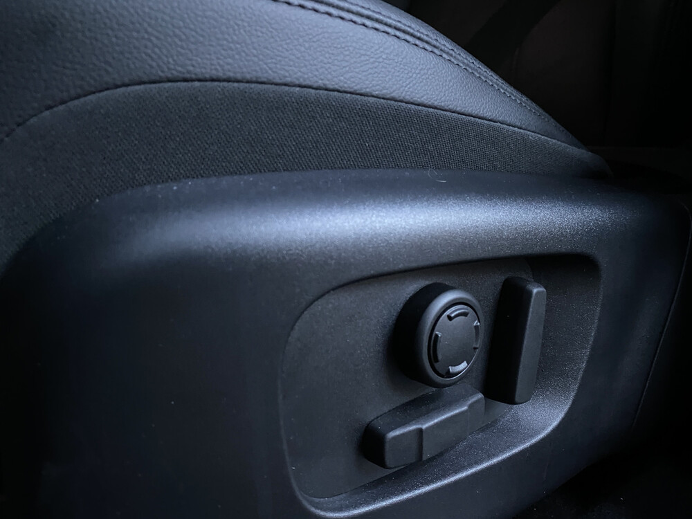 Land Rover Range Rover Evoque P300e Hybrid AWD SE 309pk 2022 -Fabrieksgarantie-