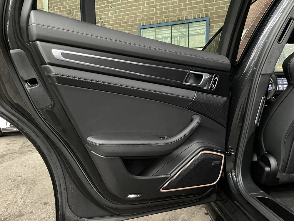 Porsche Panamera GTS Sport Turismo 4.0 V8 Sport Chrono 480PS 2020