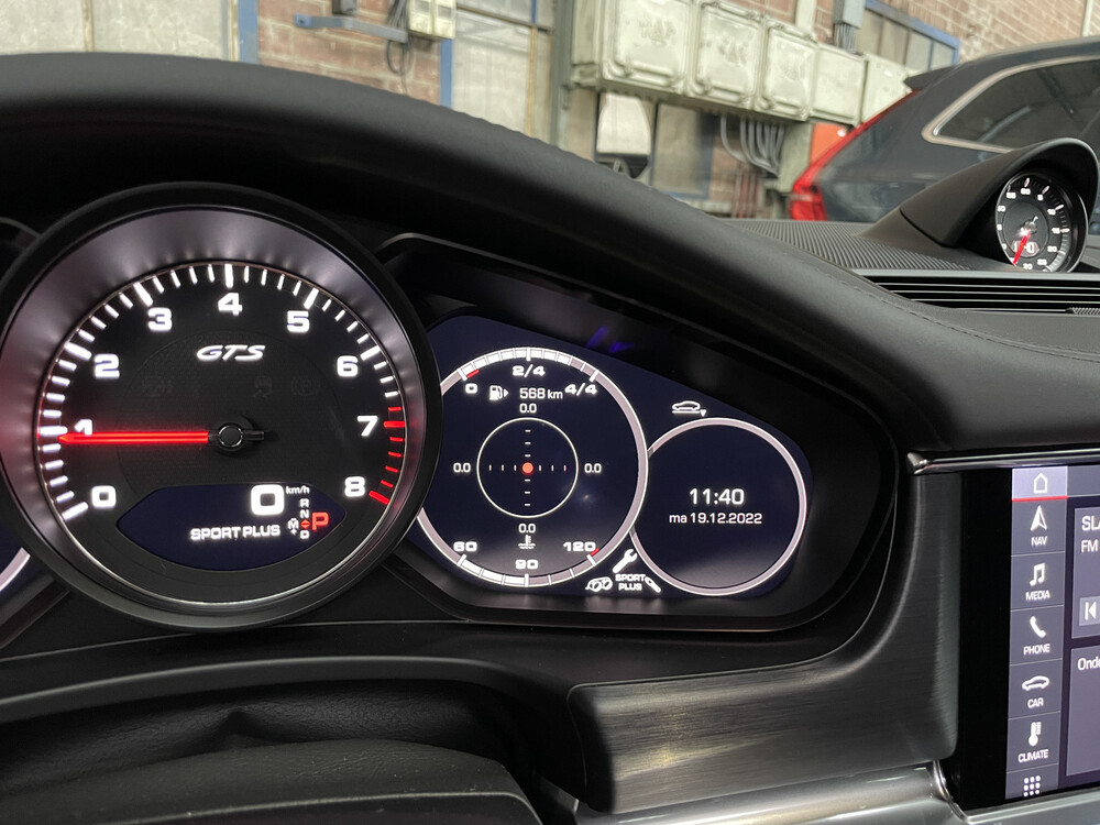 Porsche Panamera GTS Sport Turismo 4.0 V8 Sport Chrono 480PS 2020