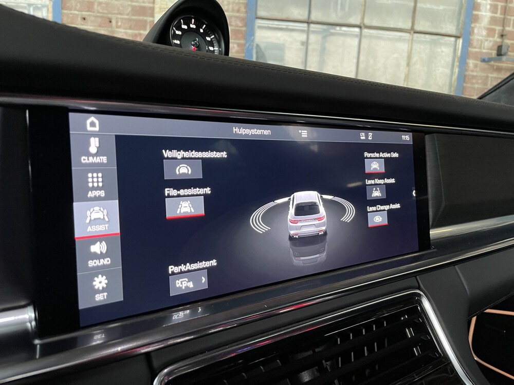 Porsche Panamera GTS Sport Turismo 4.0 V8 Sport Chrono 480PS 2020