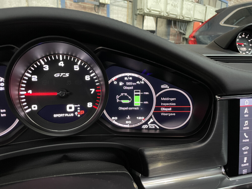 Porsche Panamera GTS Sport Turismo 4.0 V8 Sport Chrono 480PS 2020