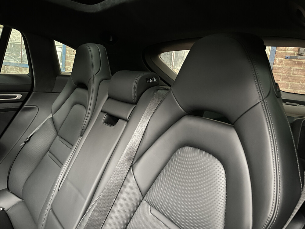 Porsche Panamera GTS Sport Turismo 4.0 V8 Sport Chrono 480PS 2020