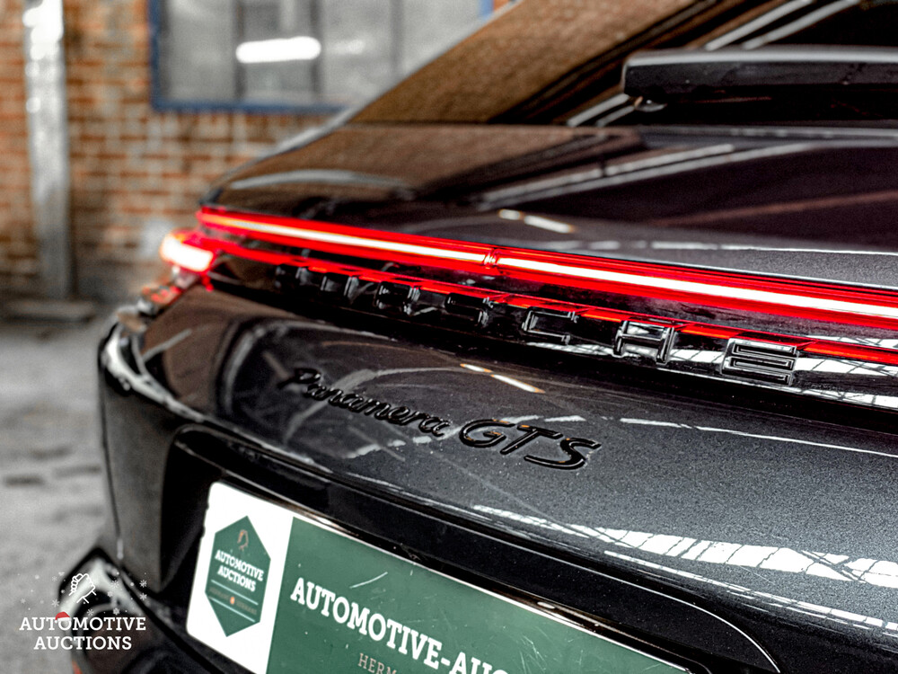 Porsche Panamera GTS Sport Turismo 4.0 V8 Sport Chrono 480PS 2020