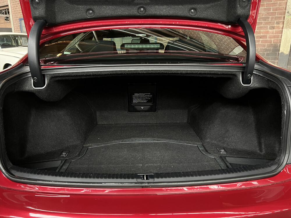 Lexus IS 250 F-Sport Line Sedan 208pk 2011, L-434-ZR