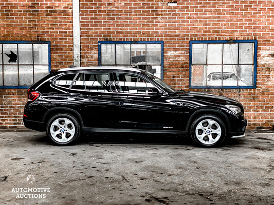 BMW X1 sDrive20i Limited Series 2014 184pk -Orig. NL-, 8-TPH-66