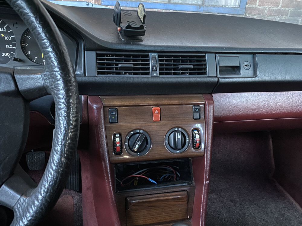 Mercedes-Benz 250D W124 1986 E-Klasse, RB-25-FD