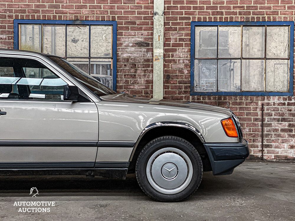 Mercedes-Benz 250D W124 1986 E-Klasse, RB-25-FD