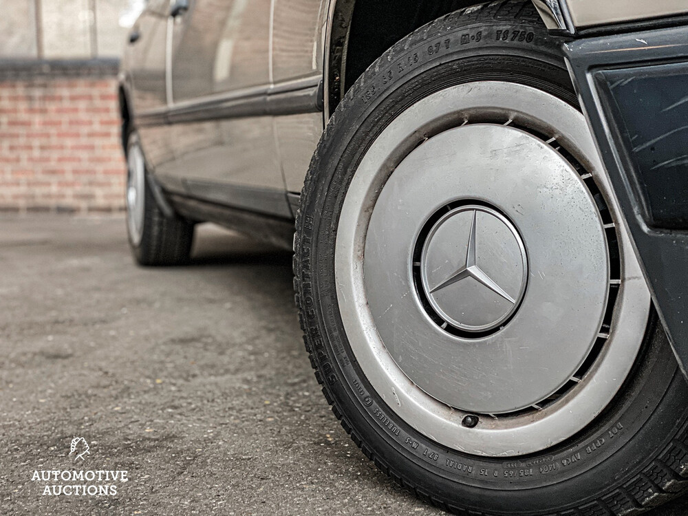 Mercedes-Benz 250D W124 1986 E-Klasse, RB-25-FD