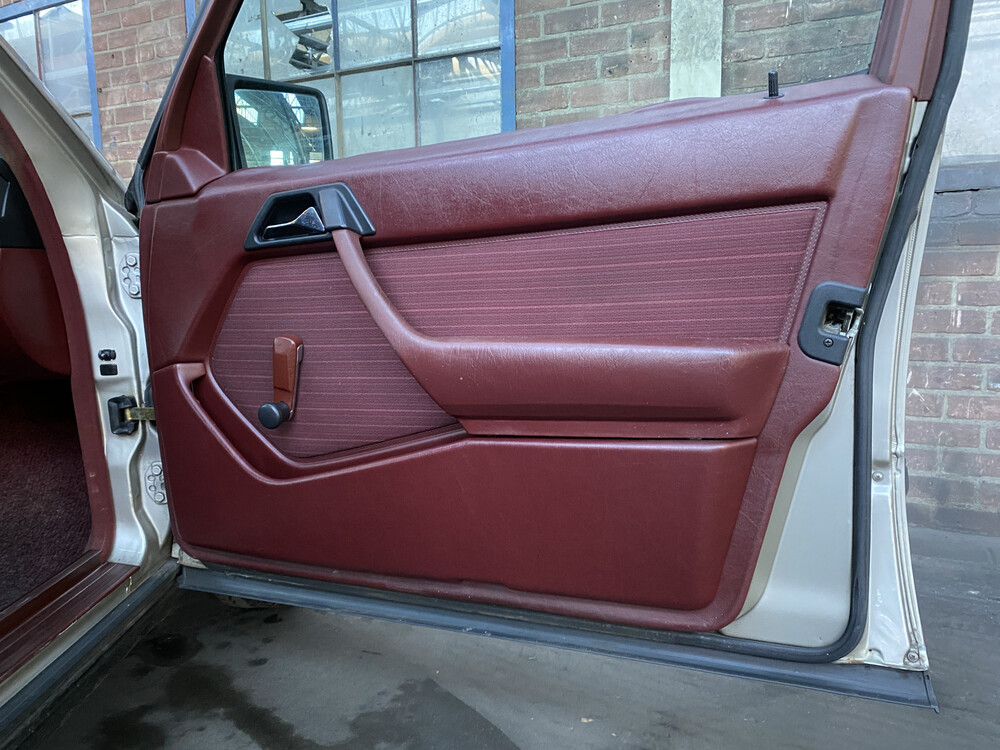 Mercedes-Benz 250D W124 1986 E-Klasse, RB-25-FD