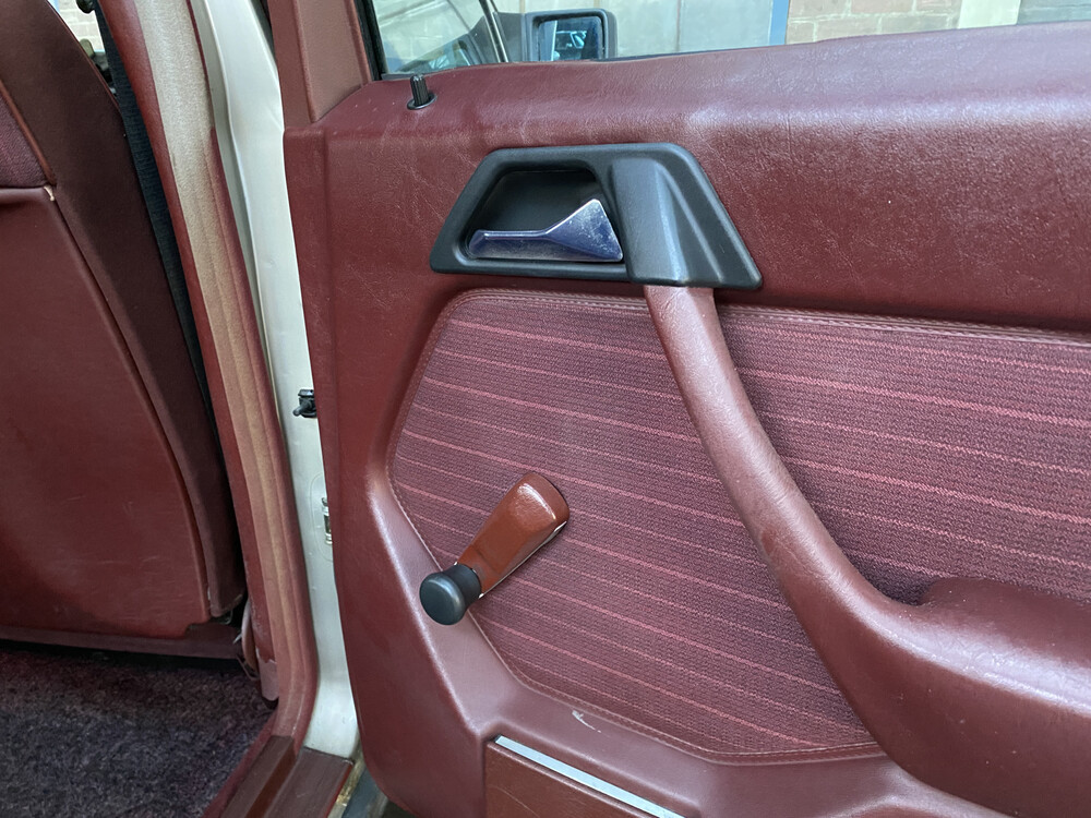 Mercedes-Benz 250D W124 1986 E-Klasse, RB-25-FD