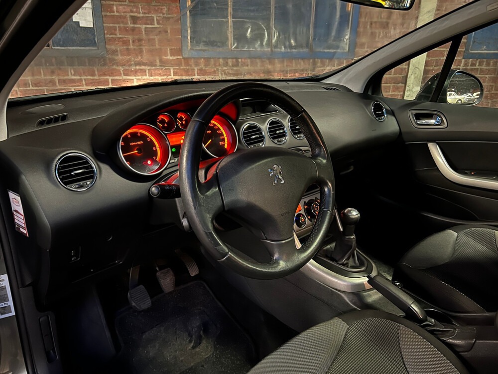 Peugeot 308 1.6 VTi XS 120hp 2008, 17-ZL-XF