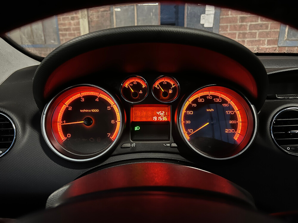 Peugeot 308 1.6 VTi XS 120hp 2008, 17-ZL-XF