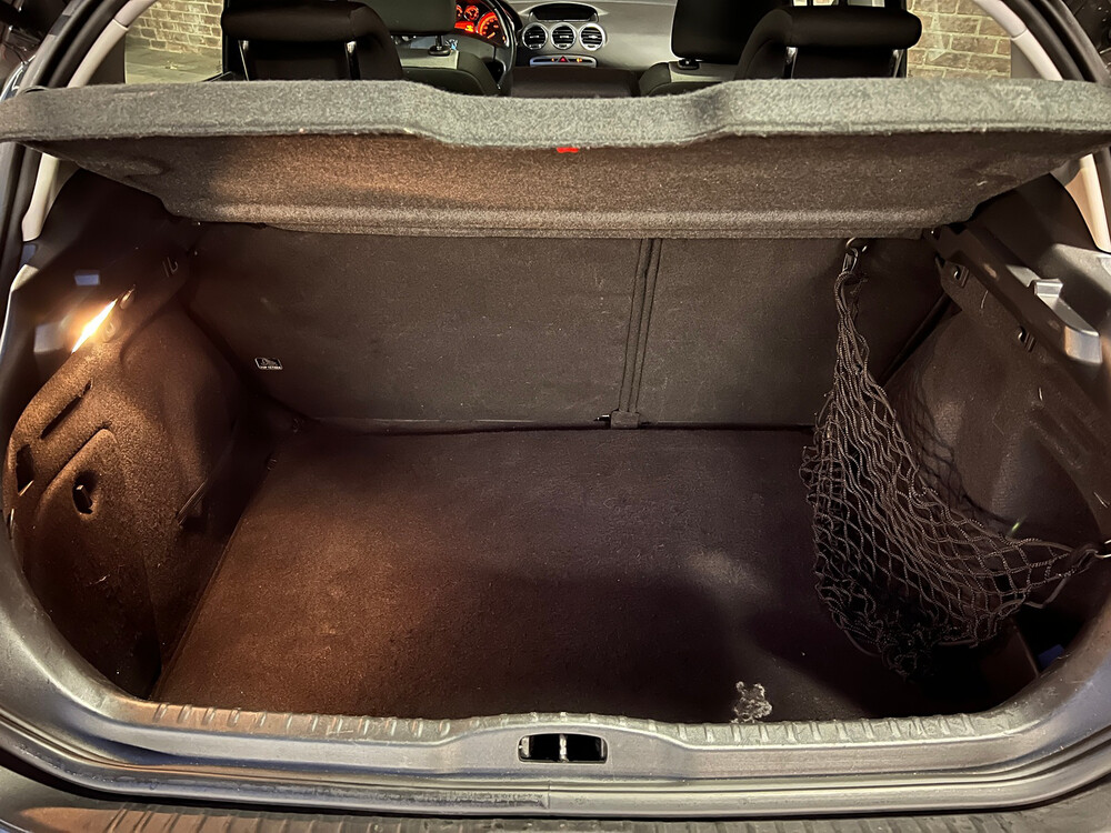 Peugeot 308 1.6 VTi XS 120hp 2008, 17-ZL-XF