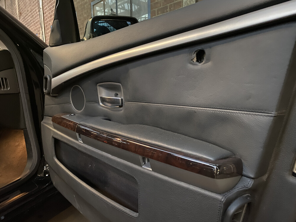 BMW 760Li E65 6.0 V12 445PS 2006 -Youngtimer-