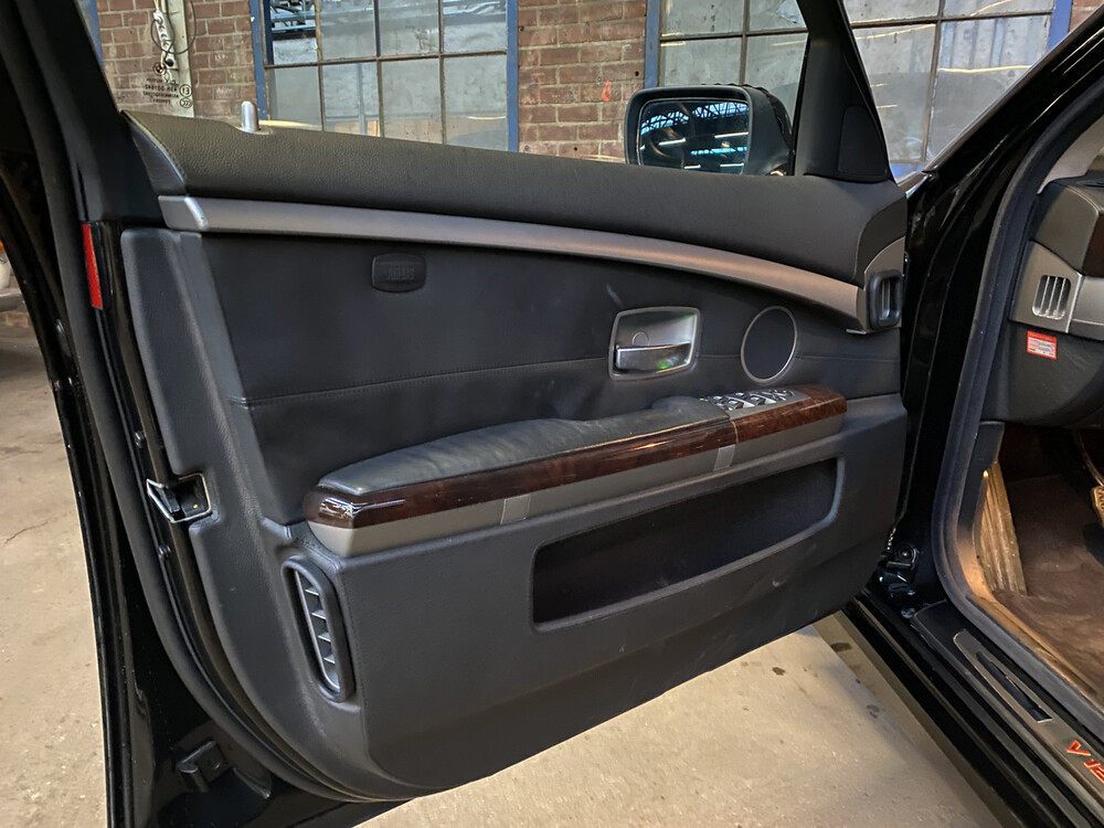 BMW 760Li E65 6.0 V12 445PS 2006 -Youngtimer-