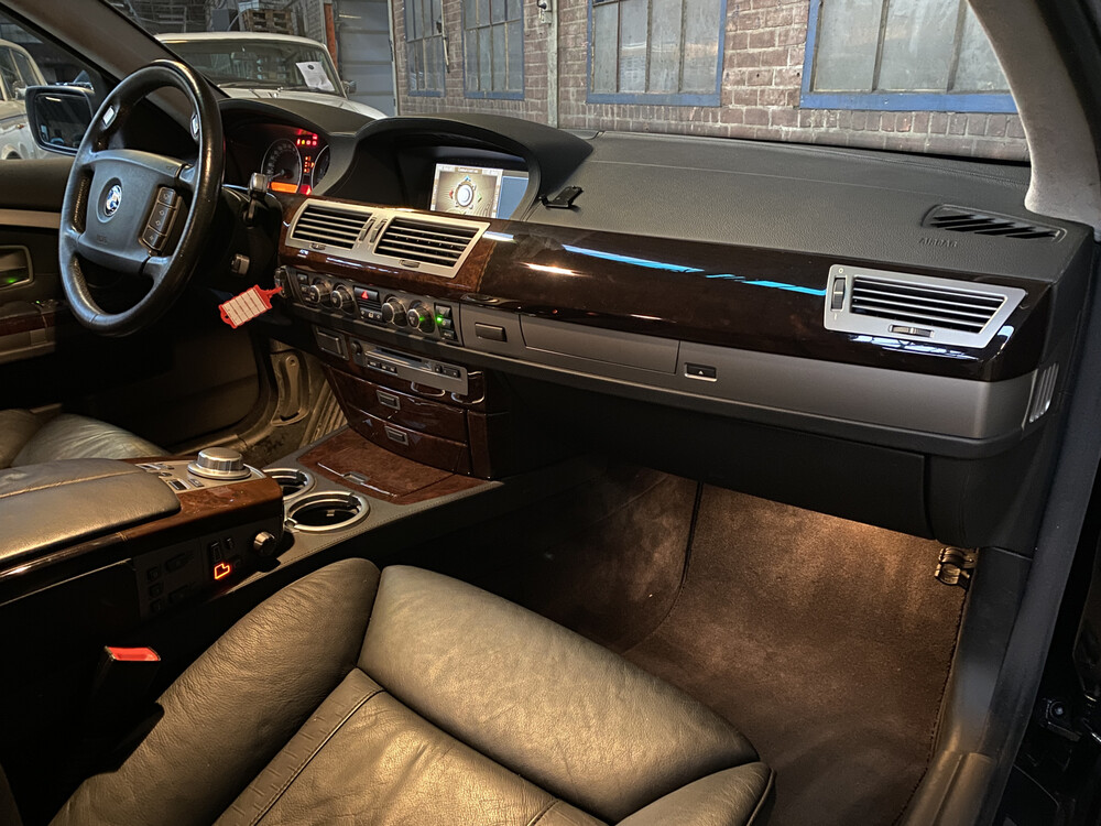 BMW 760Li E65 6.0 V12 445PS 2006 -Youngtimer-