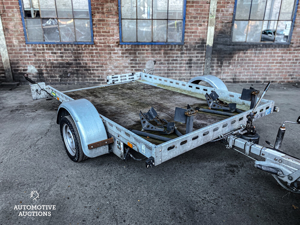 Leichter Einachsanhänger