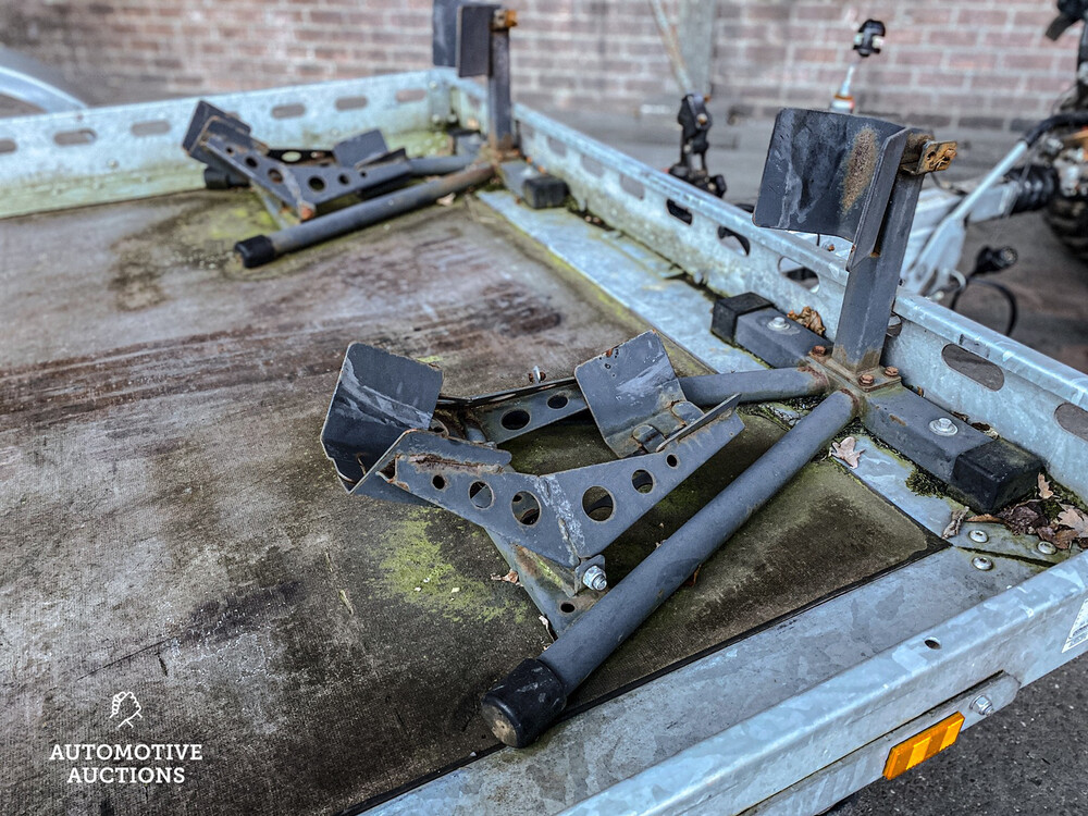 Leichter Einachsanhänger