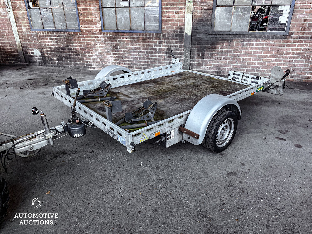 Leichter Einachsanhänger