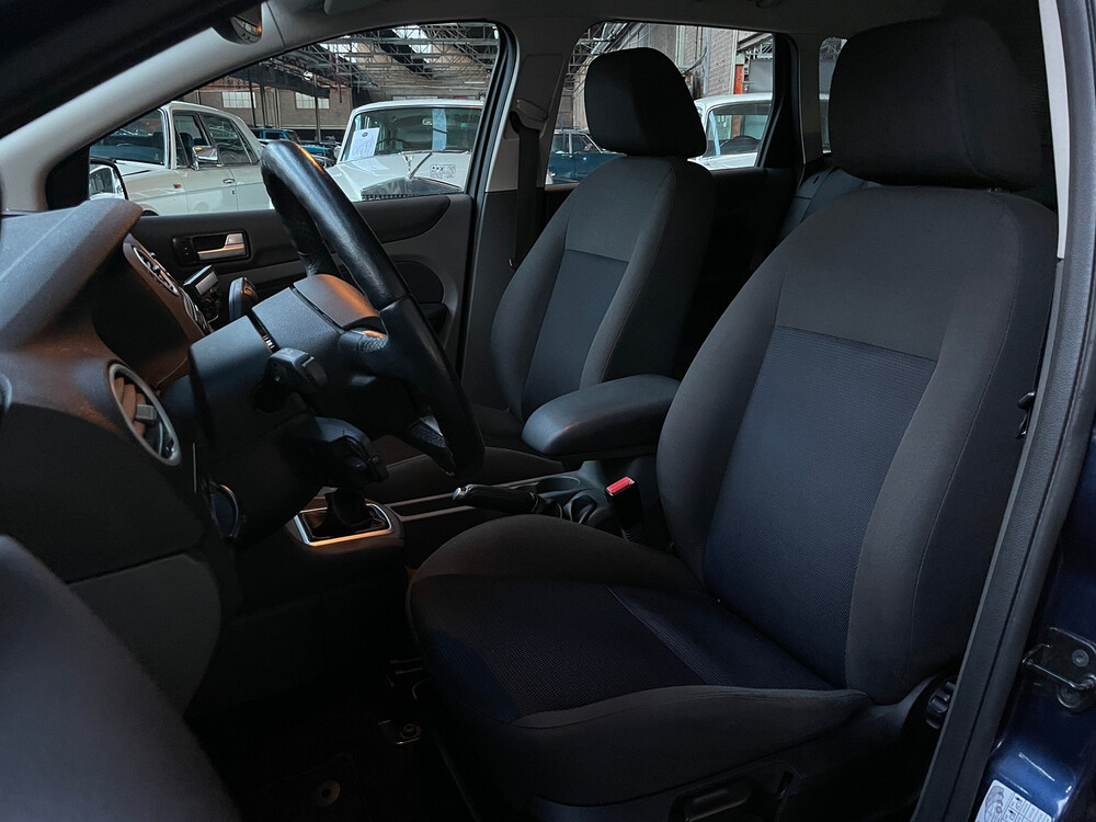 Ford Focus Wagon 1.6-16V Futura 2006, 77-TK-LN