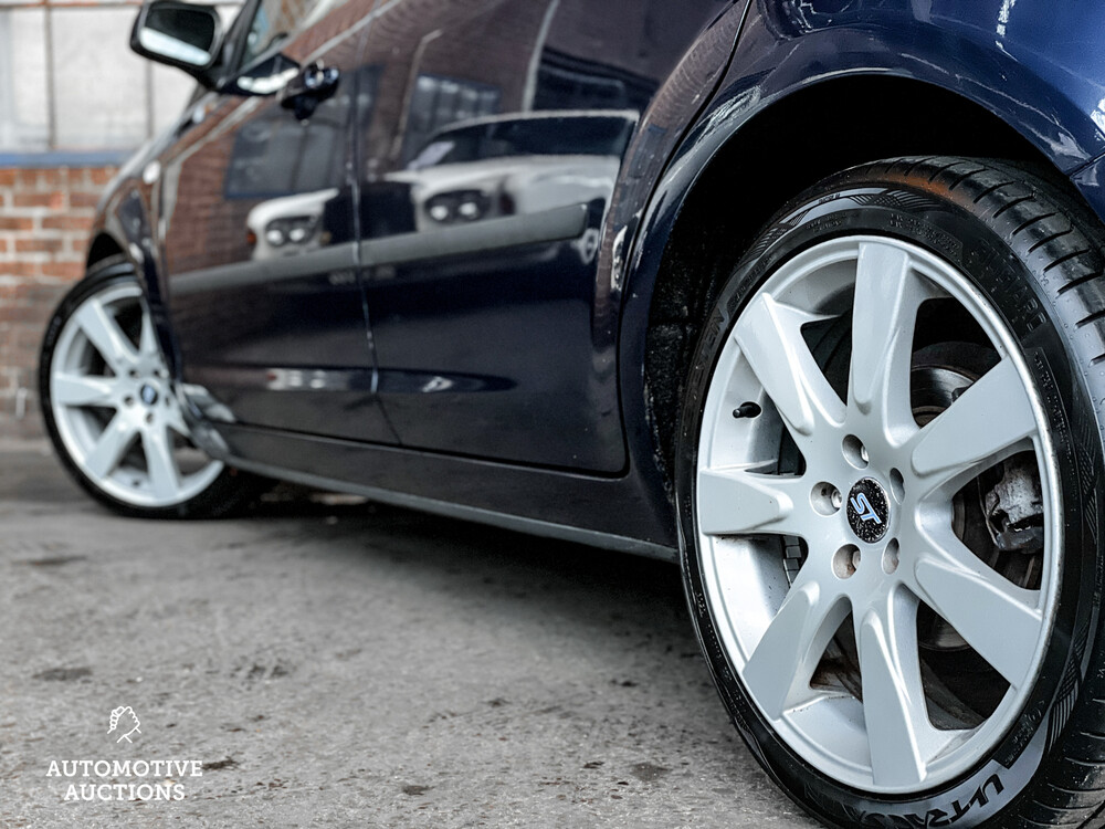 Ford Focus Wagon 1.6-16V Futura 2006, 77-TK-LN