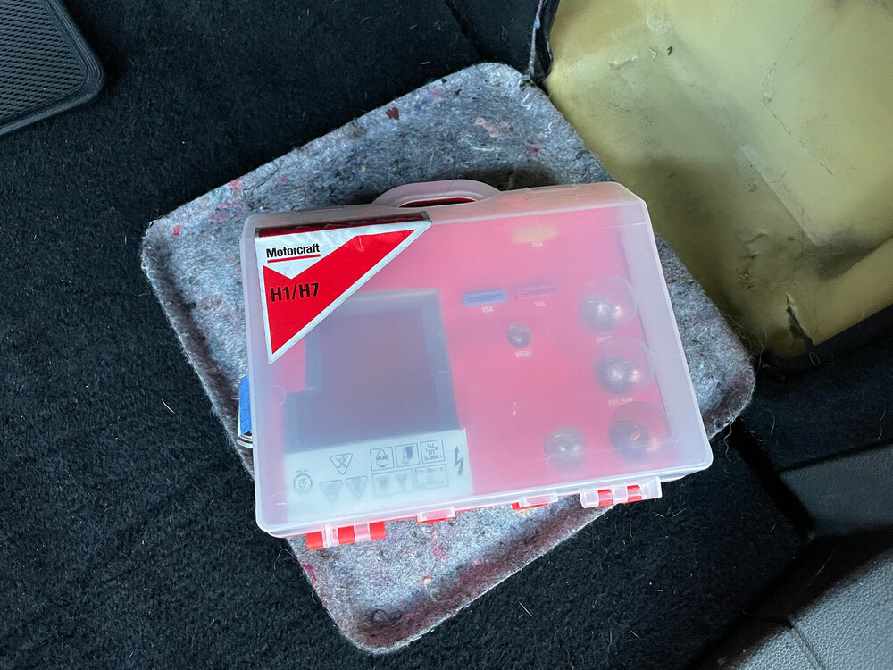 Ford Focus Wagon 1.6-16V Futura 2006, 77-TK-LN