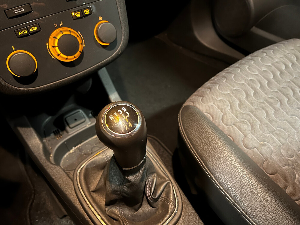 Opel Corsa 1.3 CDTi EcoFlex S/S Cosmo 2012, 27-TZF-7