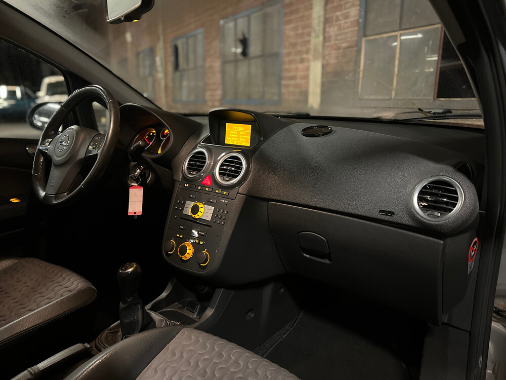 Opel Corsa 1.3 CDTi EcoFlex S/S Cosmo 2012, 27-TZF-7