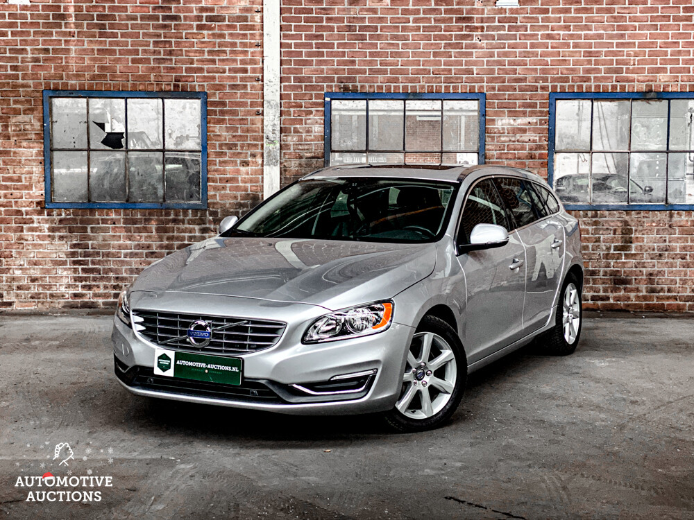 Volvo V60 T5 AWD 234PS 2017