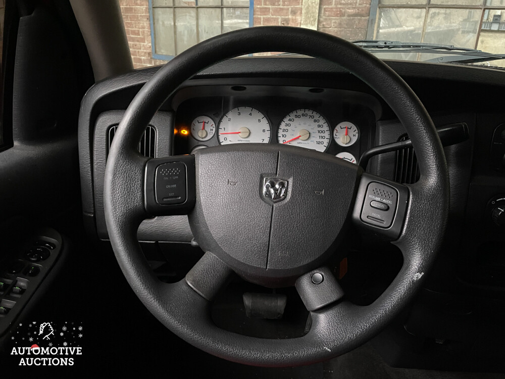 Dodge Ram 1500 SLT 5.7 V8 349hp 2005, VND-11-V