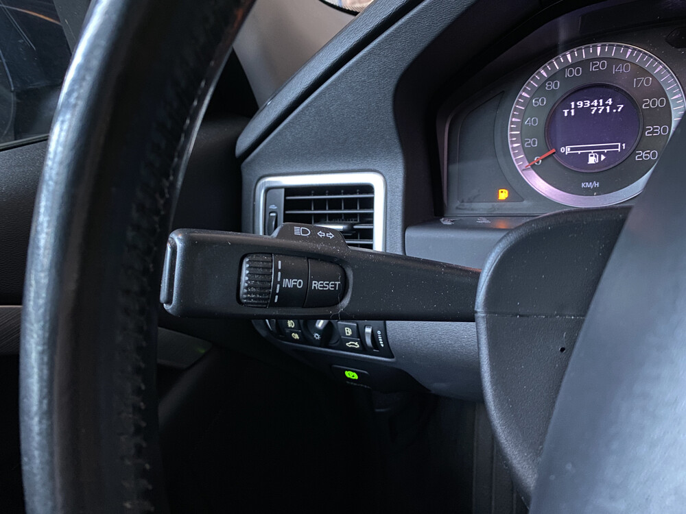 Volvo XC70 2.0 D3 FWD Momentum 163hp 2010 -Orig. NL-, 56-LPR-2