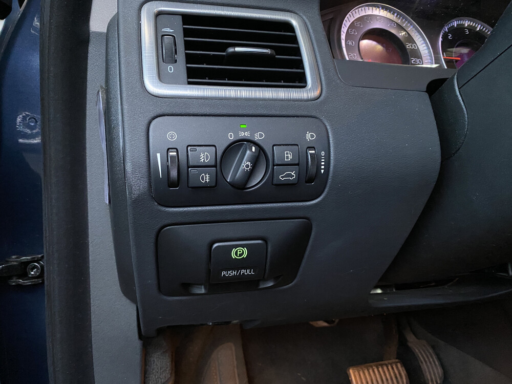 Volvo XC70 2.0 D3 FWD Momentum 163hp 2010 -Orig. NL-, 56-LPR-2