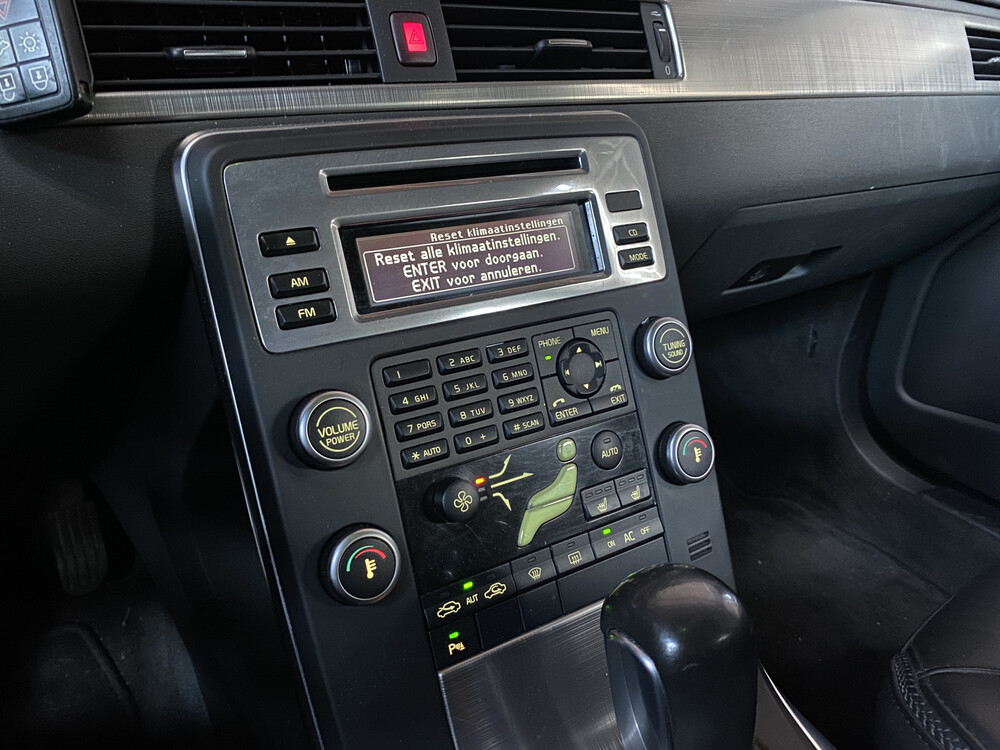 Volvo XC70 2.0 D3 FWD Momentum 163hp 2010 -Orig. NL-, 56-LPR-2