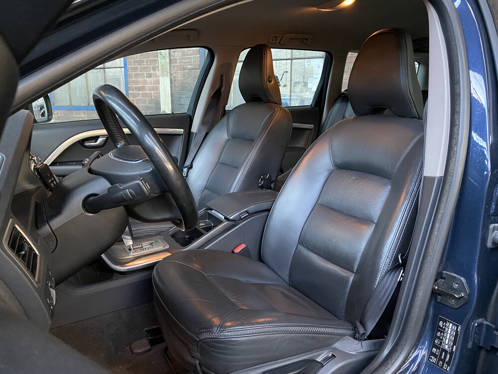 Volvo XC70 2.0 D3 FWD Momentum 163hp 2010 -Orig. NL-, 56-LPR-2