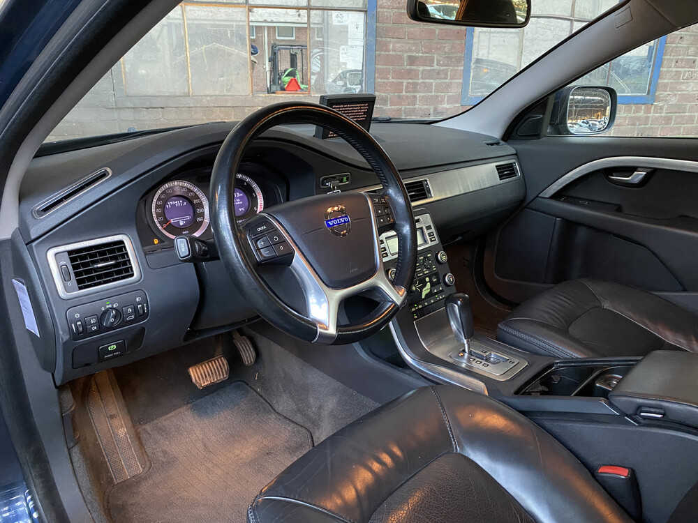 Volvo XC70 2.0 D3 FWD Momentum 163hp 2010 -Orig. NL-, 56-LPR-2