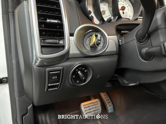 Porsche Cayenne GTS 4.8 V8 420pk 2013